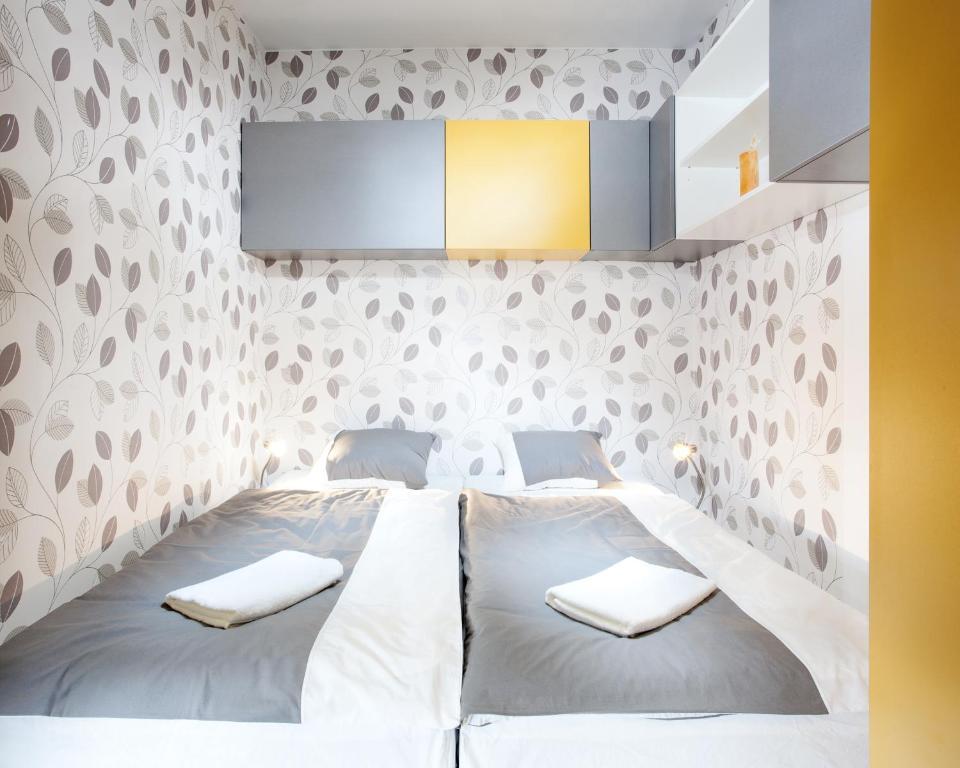 Yellow Apartment Deluxe Брно Номер фото